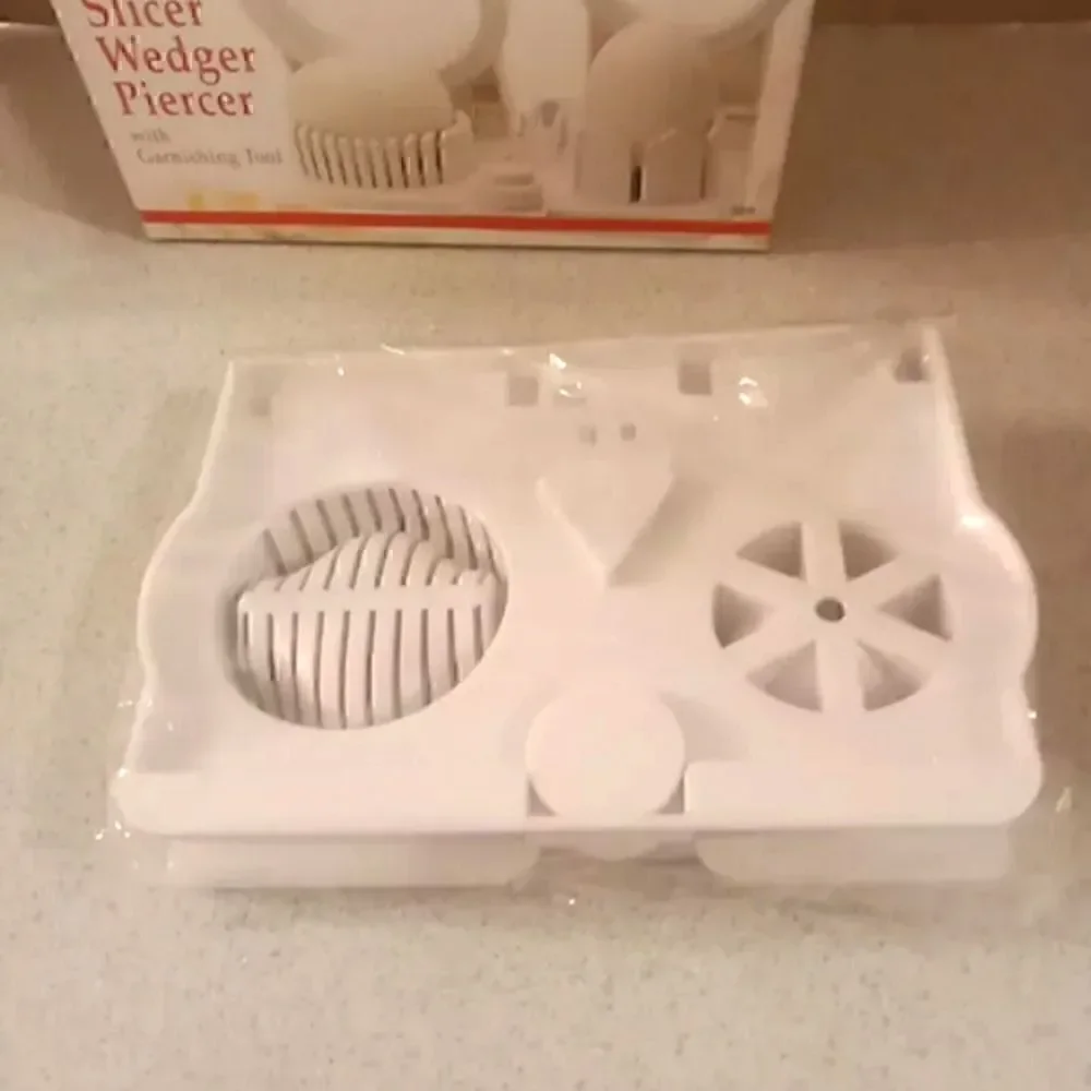 Norpro Egg Slicer- Wedger- Piercer with Garnishing Tool -  NWOT